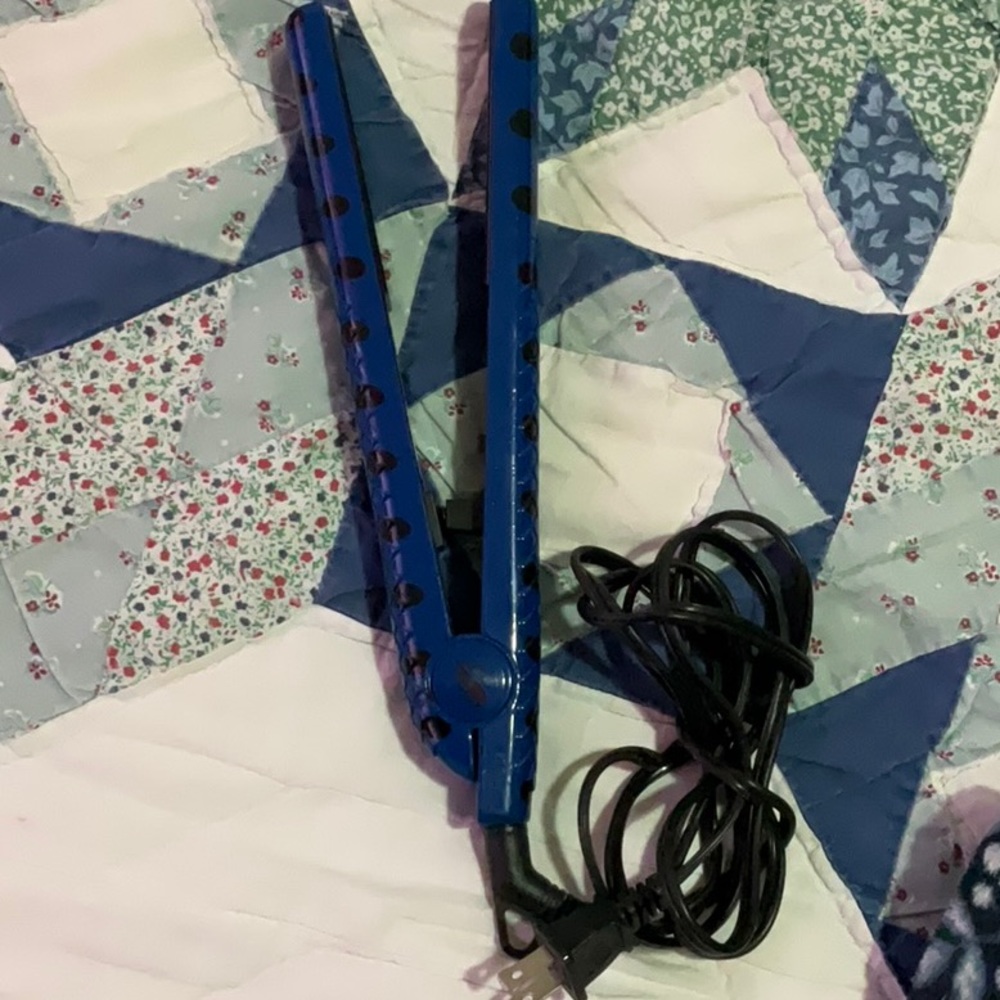 Hair straightener